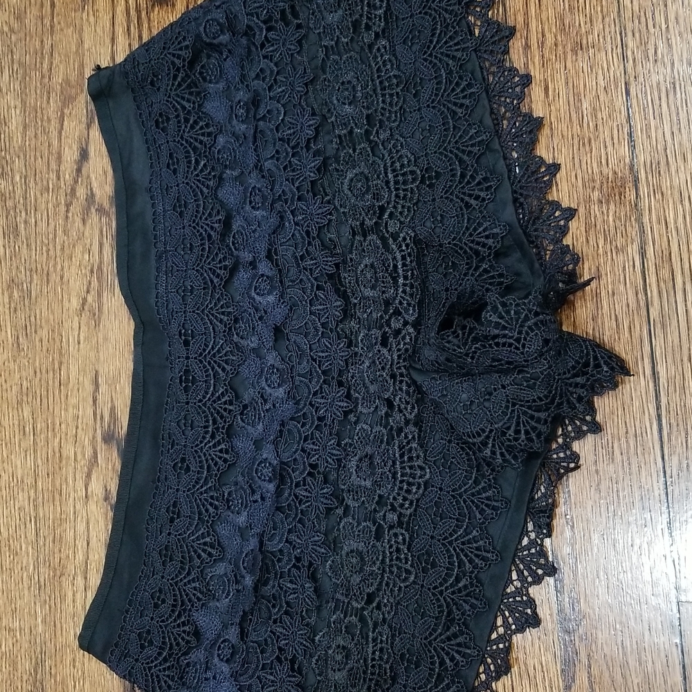 Mystique Paris New York Lace Overlaid Shorts
